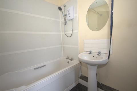 3 bedroom terraced house to rent, Harrow Street, South Elmsall