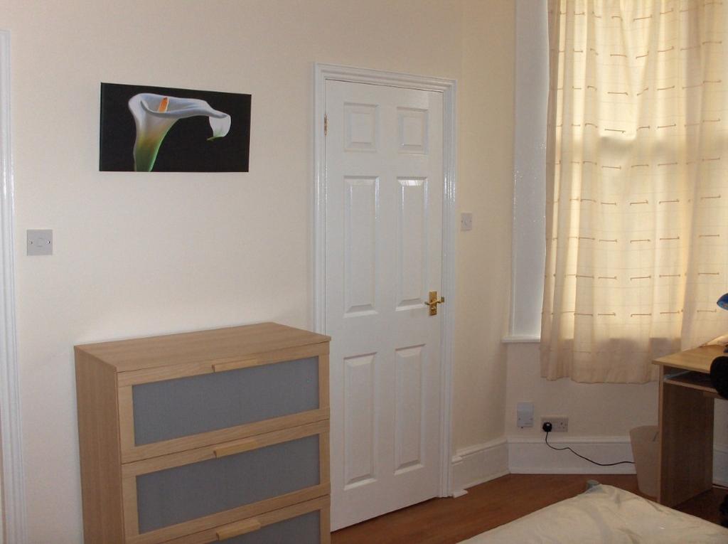Bedroom 5 - 3  Medium  T202601091028.jpg