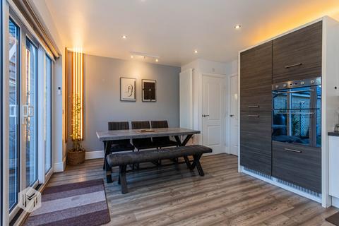 3 bedroom detached house for sale, Yarningdale Avenue, Worsley, Manchester, M28 3UT