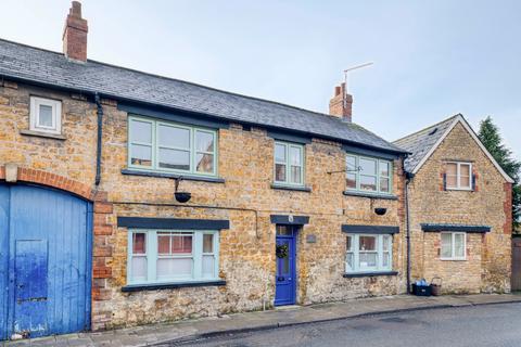 2 bedroom apartment for sale, Station Road, Castle Cary, Somerset, BA7