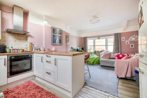 2 bedroom apartment for sale, Station Road, Castle Cary, Somerset, BA7