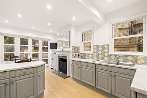 3 bedroom terraced house to rent, Lysias Road, London, SW12