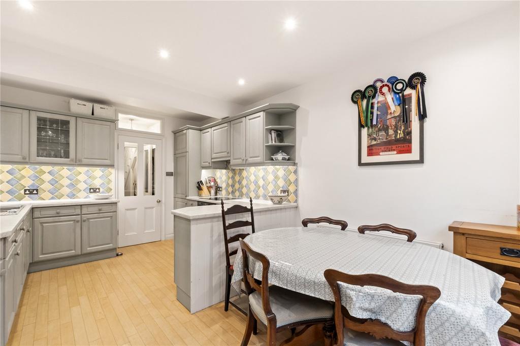 Kitchen/Dining