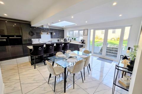 4 bedroom semi-detached house for sale, Plymouth Road, Plymouth PL7