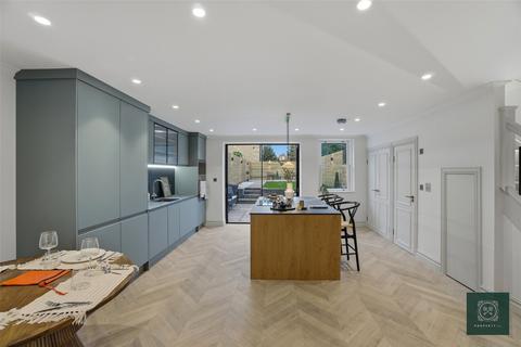 2 bedroom maisonette for sale, Stroud Green Road, London, N4