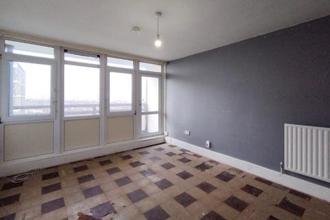 2 bedroom flat for sale, 182 Rye Hill Park, Peckham, London, SE15 3JT