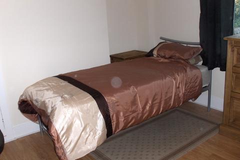 6 bedroom terraced house for sale, 176 Dogsthorpe Road, Peterborough, Cambridgeshire PE1 3AY