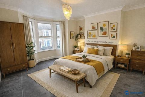 3 bedroom flat for sale, Carson Road, London