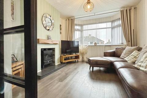 3 bedroom semi-detached house for sale, Hungerhill Road, Kimberworth, Rotherham, S61 3NP