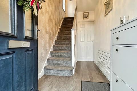 3 bedroom semi-detached house for sale, Hungerhill Road, Kimberworth, Rotherham, S61 3NP