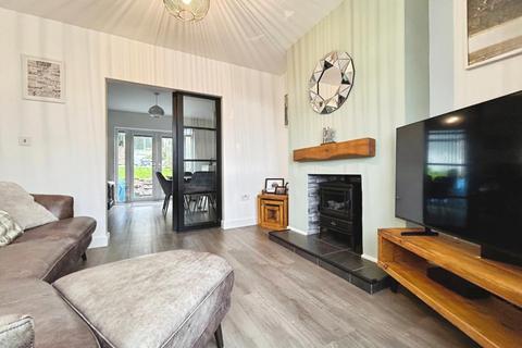 3 bedroom semi-detached house for sale, Hungerhill Road, Kimberworth, Rotherham, S61 3NP