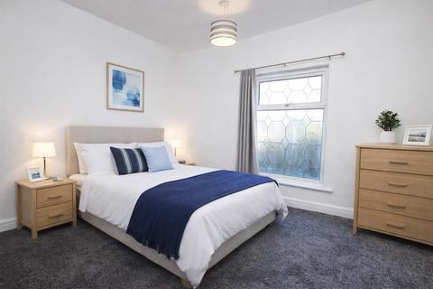 2 bedroom terraced house to rent, Sharman Street, Bolton