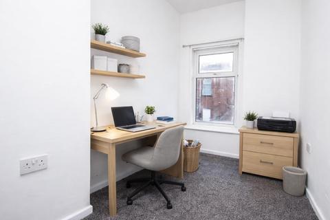 2 bedroom terraced house to rent, Sharman Street, Bolton