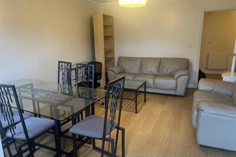 2 bedroom flat to rent, Venneit Close, Roger Dudman Way, Oxford