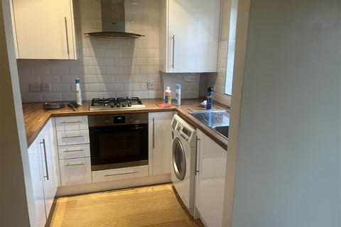 2 bedroom flat to rent, Venneit Close, Roger Dudman Way, Oxford