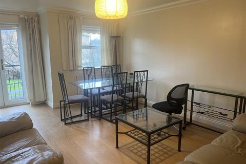 2 bedroom flat to rent, Venneit Close, Roger Dudman Way, Oxford