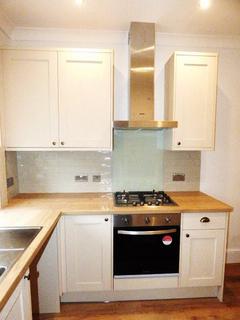 2 bedroom end of terrace house to rent, Oban Street, Leeds LS12