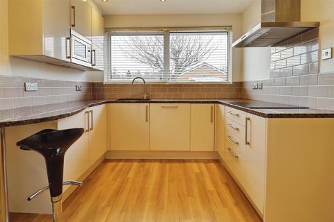 2 bedroom detached bungalow for sale, Lugano Close, Newcastle