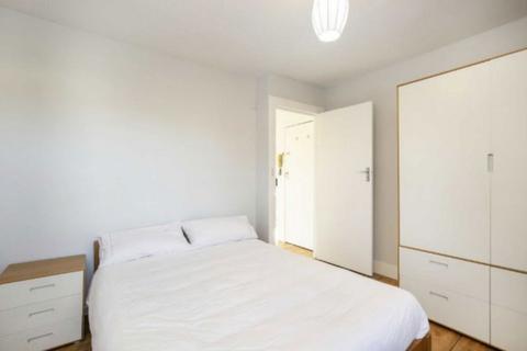 1 bedroom flat to rent, Oakhurst Grove, London SE22