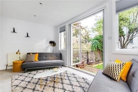 1 bedroom flat to rent, Earls Court Road, Kensington W8