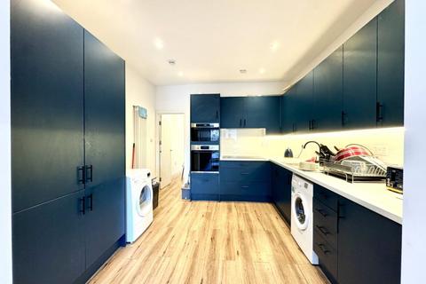 House share to rent, Elspeth Rd, London  HA0