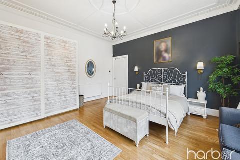 undefined, Braidfauld Gardens, Tollcross, Glasgow, City of Glasgow, G32 8PT