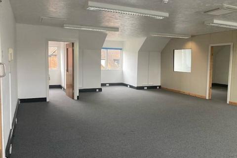 Office to rent, 4 The Courtyard, Denmark Street Wokingham RG40 2AZ