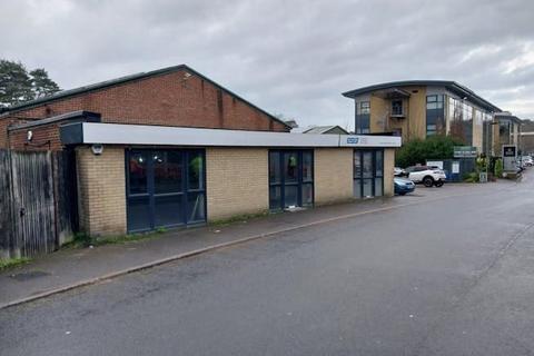 Industrial unit to rent, Lyndhurst Road Sunninghill SL5 9ED