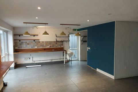 Industrial unit to rent, Lyndhurst Road Sunninghill SL5 9ED