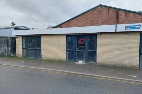 Industrial unit to rent, Lyndhurst Road Sunninghill SL5 9ED