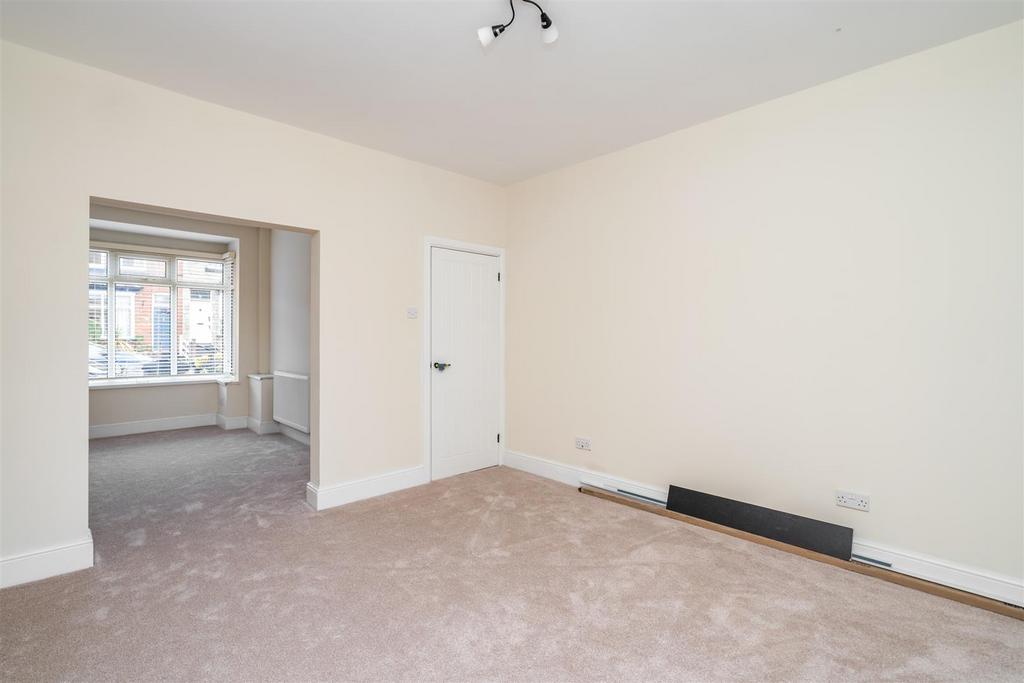 13 Windsor Road-4 lo.jpg