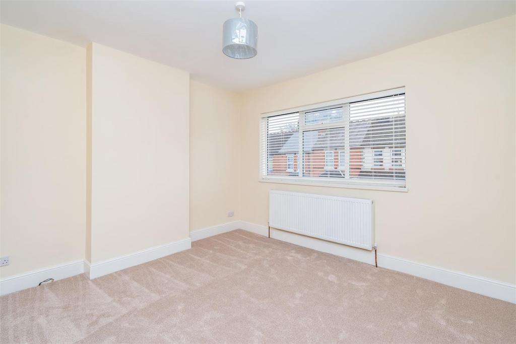 13 Windsor Road-6 lo.jpg