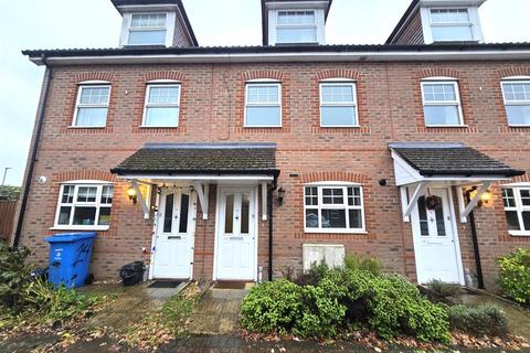 undefined, Glenwood Court, Farnborough GU14