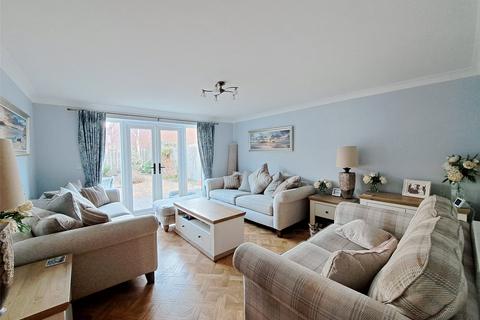 5 bedroom detached house for sale, St. Christophers Way, Burnham-on-Sea, Somerset, TA8