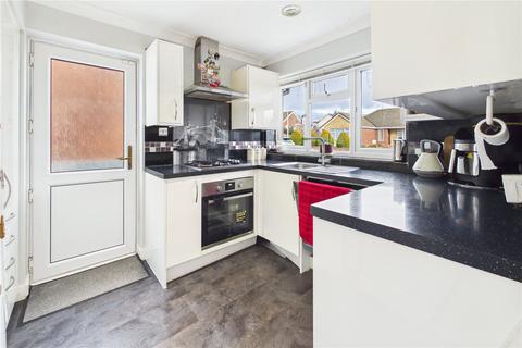 4 bedroom bungalow for sale, Clayhill Crescent, Newbury, Berkshire, RG14