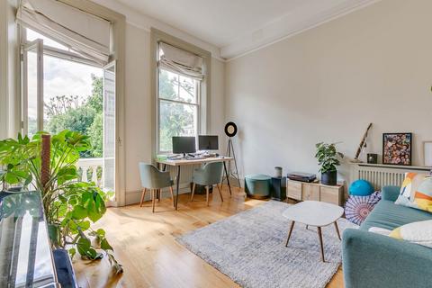 1 bedroom flat to rent, Earls Ct Square, ,