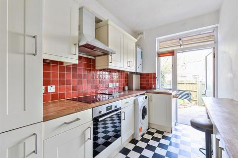 2 bedroom flat for sale, Normanby Road, London, NW10