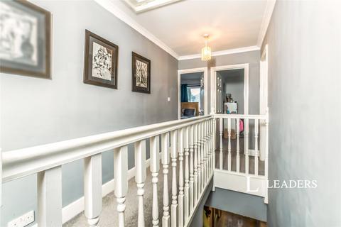 4 bedroom semi-detached house to rent, Dynes Road, Kemsing, TN15