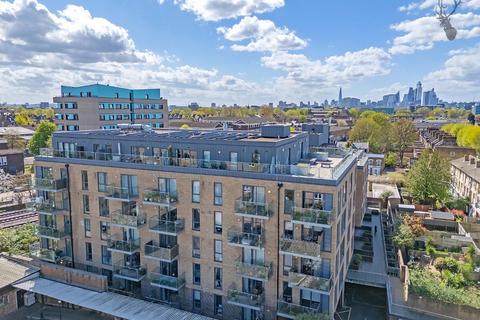 1 bedroom flat for sale, Aubers Ridge Court, Bow