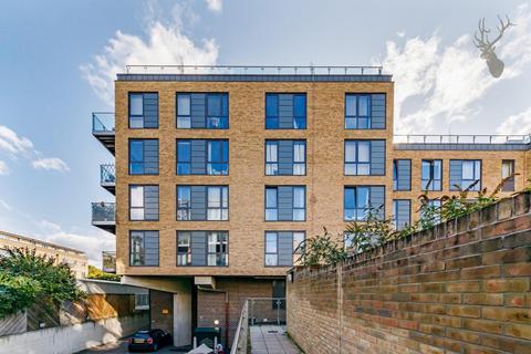 Aubers Ridge Court, Bow