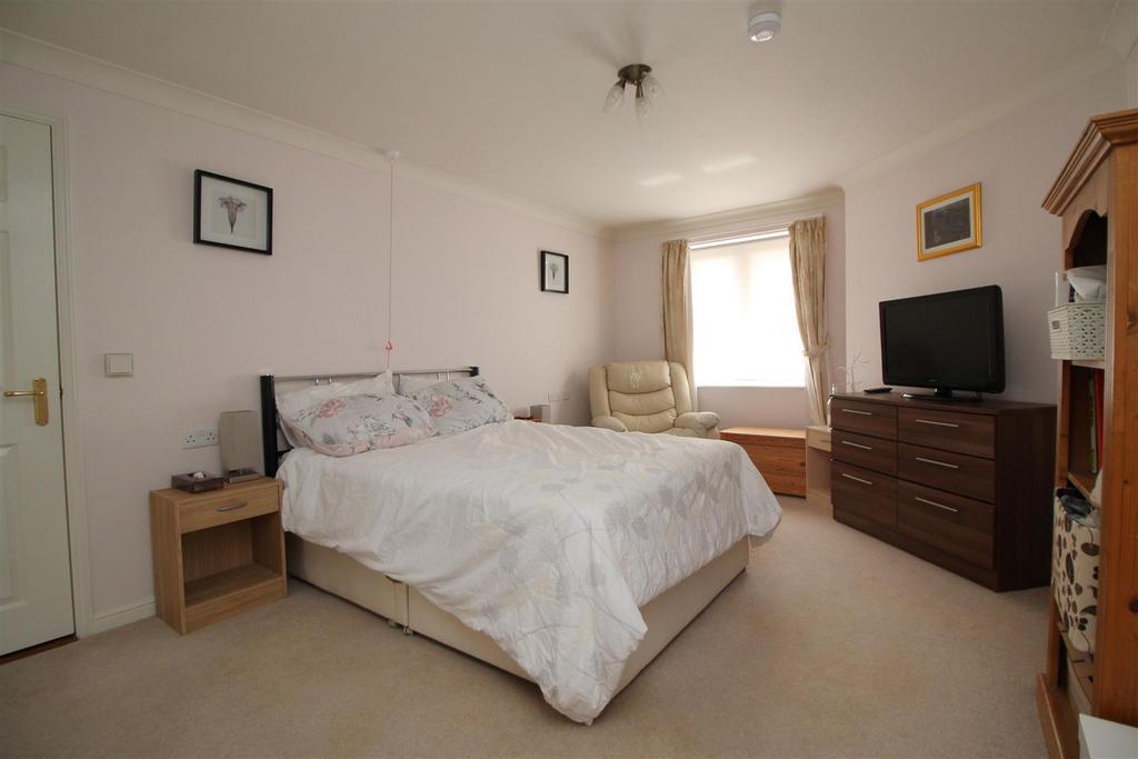 Bedroom image 2 .JPG