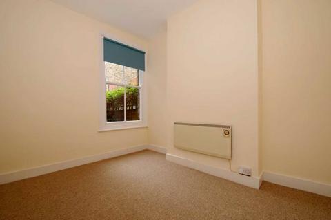 1 bedroom flat to rent, Credenhill Street, London SW16