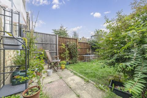 1 bedroom flat to rent, Credenhill Street, London SW16