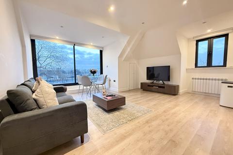 3 bedroom terraced house to rent, London, W5