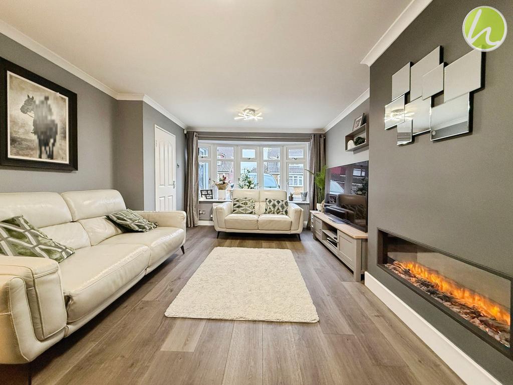 Living Room/ Dining
