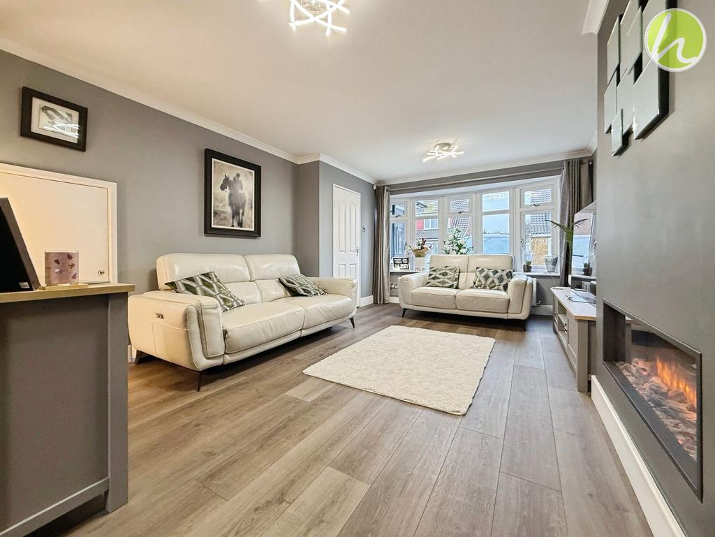 Living Room/ Dining