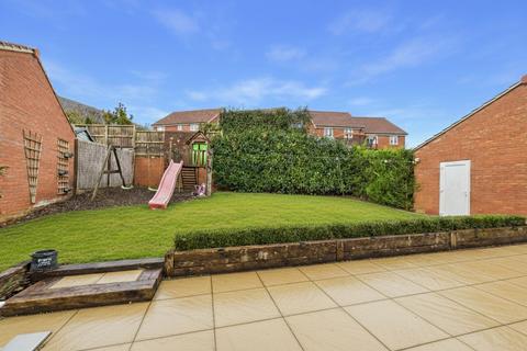 4 bedroom detached house for sale, Chapel Drive, Malton, YO17