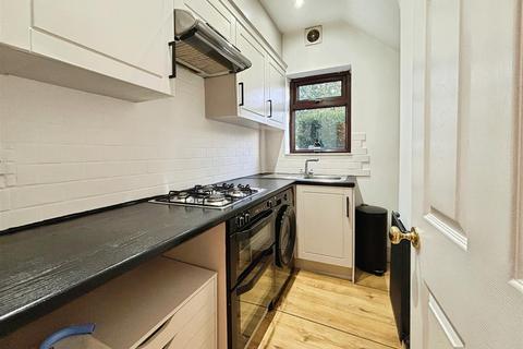 2 bedroom terraced house for sale, Shaw Street, Bradford BD12