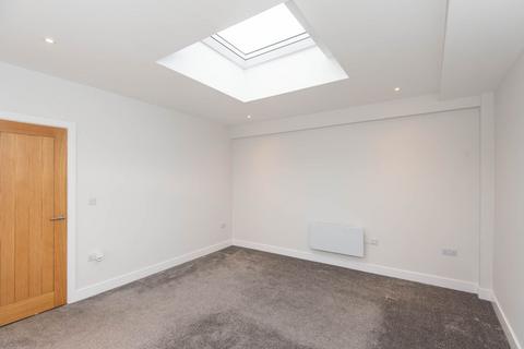 2 bedroom apartment to rent, Knifesmithgate, Chesterfield S40
