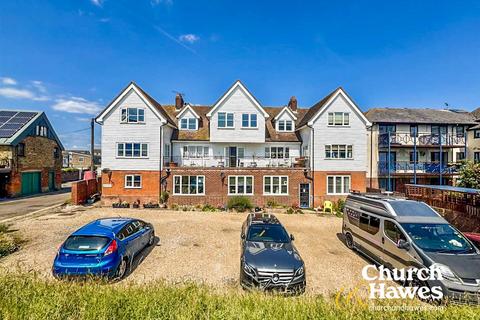 2 bedroom apartment to rent - Belvedere Road, Burnham-On-Crouch